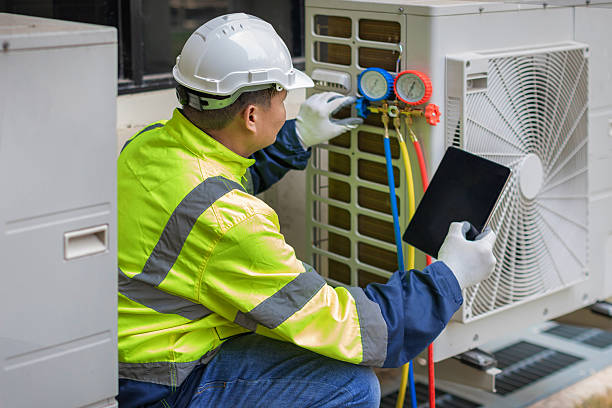 Professional Hvac technician working in Fort Bragg, NC